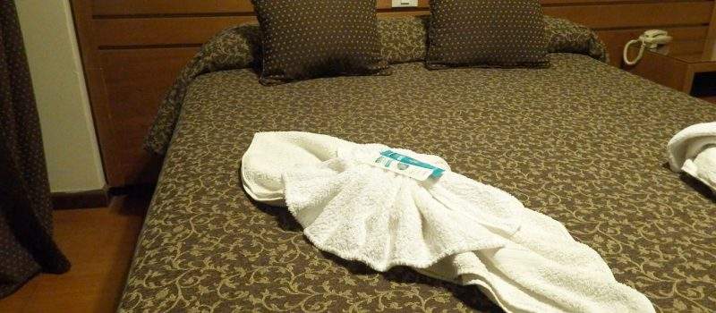 Cama Matrimonial Hotel Opera Mar Del Plata Buenos Aires