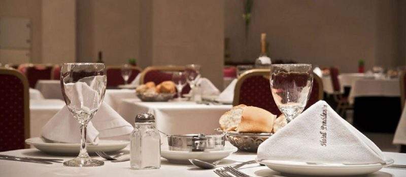 Cena Hotel Uthgra Mar Del Plata Buenos Aires