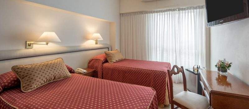Dormitorio Aire Acondicionado Hotel Iruna Mar Del Plata Buenos Aires