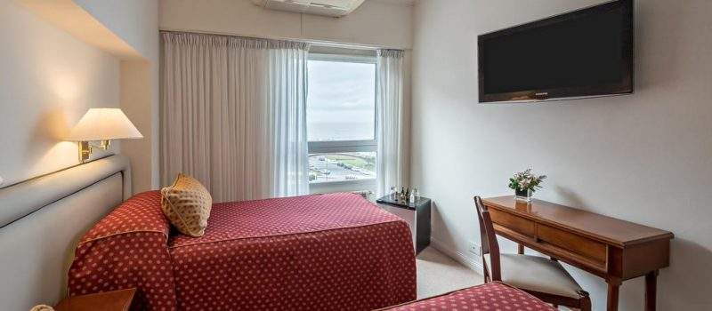 Dormitorio Doble Hotel Iruna Mar Del Plata Buenos Aires