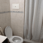 Captura pantalla amplio y luminoso monoambiente zona centrica av colon