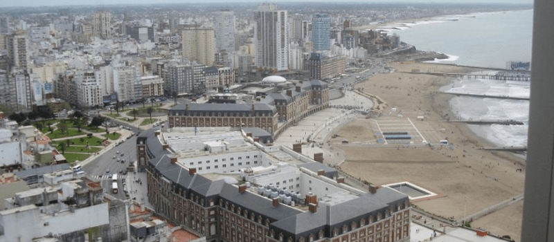 Alquiler de Departamento Apart Frente Al Mar Piso 32 Cochera en Mar del Plata Buenos Aires Argentina