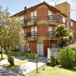 Alquiler Departamento Cálido Dpto De 2 Ambientes Con Parrilla Y Cochera En Zona Residencial De Punta Mogotes