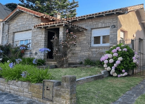 Alquiler de Casa Chalet En Mar Del Plata en Mar del Plata Buenos Aires Argentina
